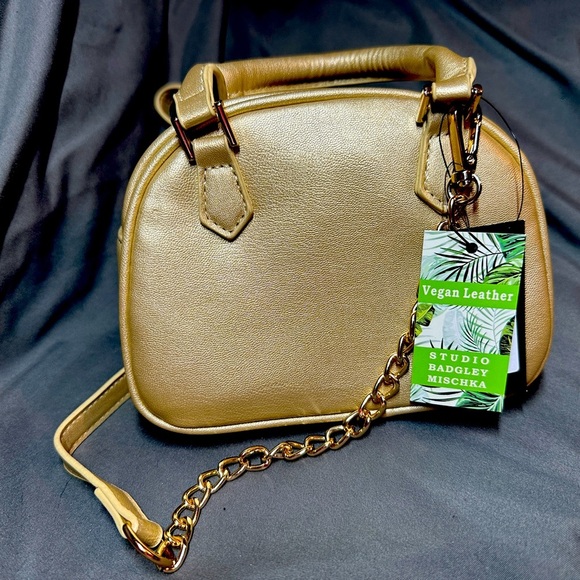 Badgley Mischka Gold Quilted Handbag - Picture 2 of 4